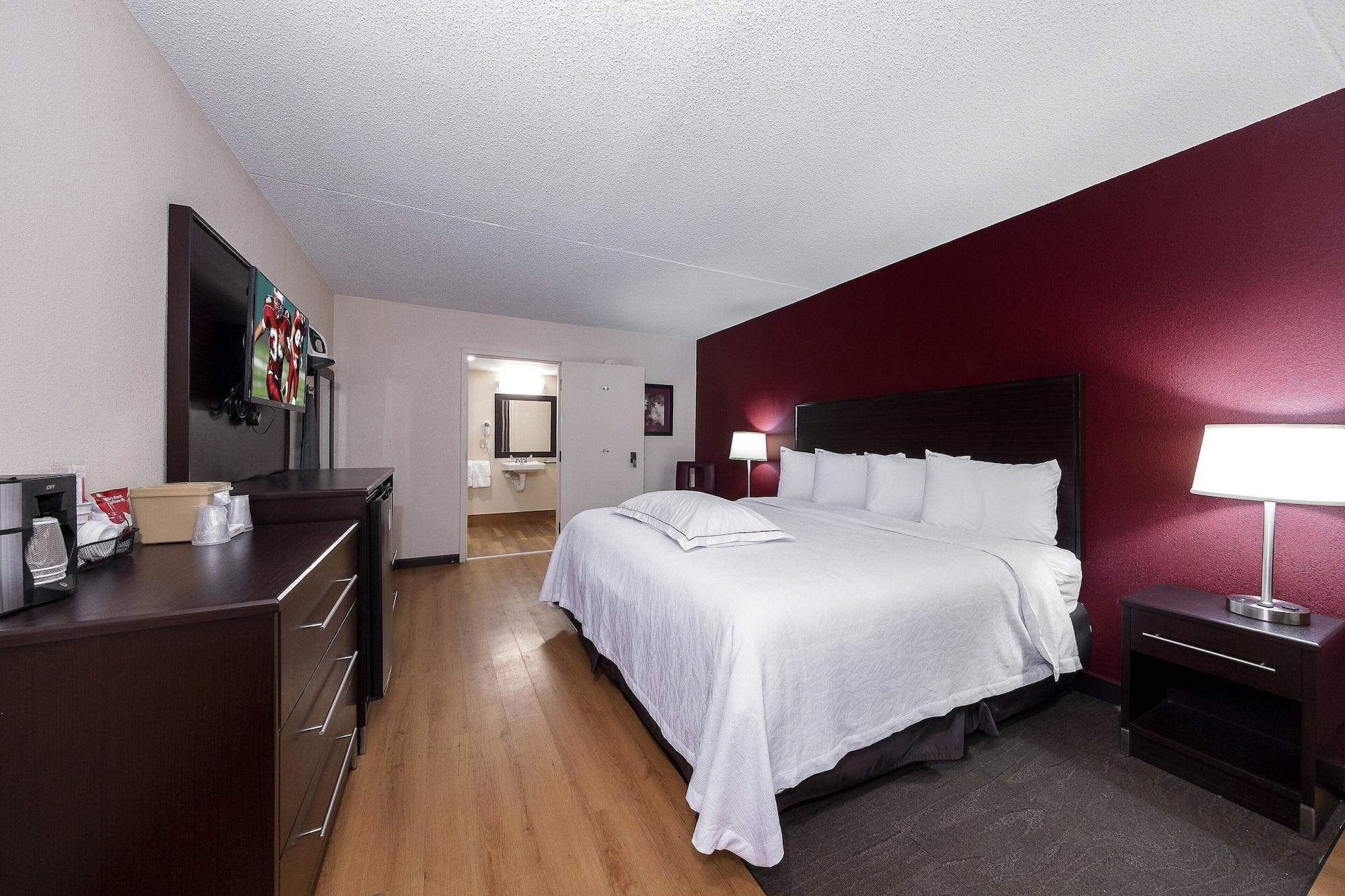 Red Roof Inn Plus+ Huntsville - Madison Ngoại thất bức ảnh